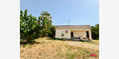immagine-Grazioso Villino su Unico Livello in contrada Stancollo con Terreno di Pertinenza SP1, 96011 Augusta SR, Italia | Augusta - Villa